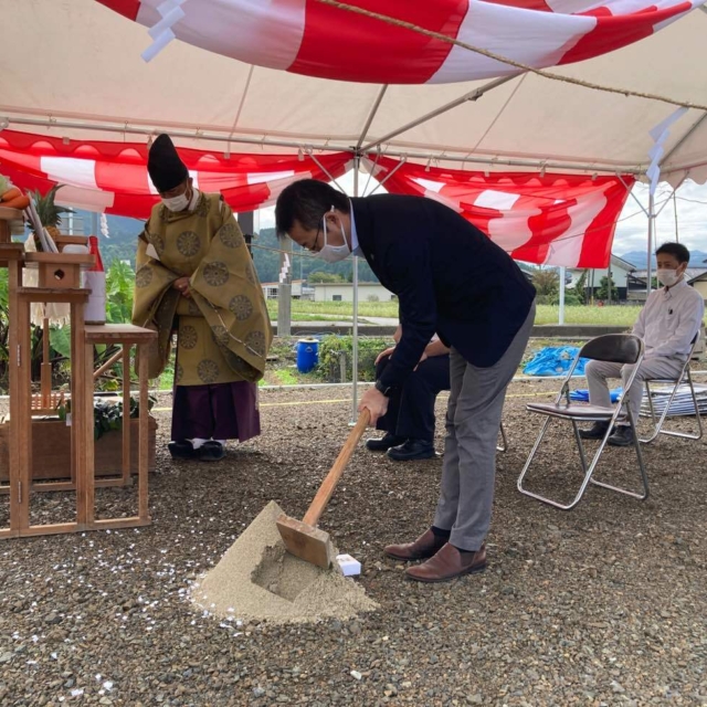 【地鎮祭を続けて執り行わせていただきました】